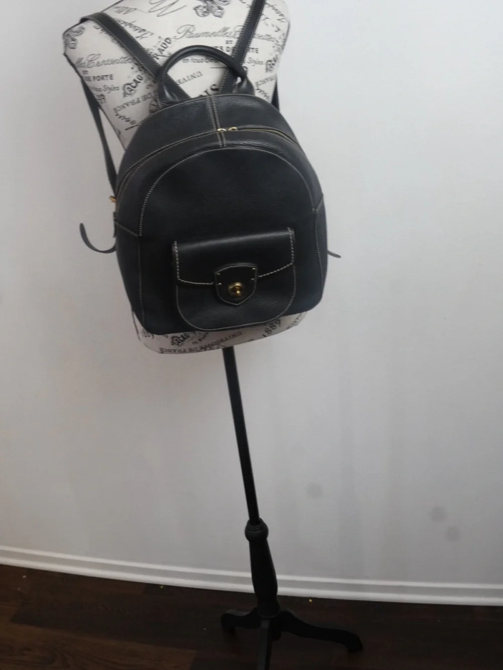 Equestrian Quiet Luxury Black Leather Backpack — Lauren Ralph Lauren